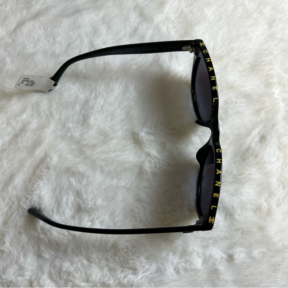 Chanel sunglasses - Picture 2 of 8
